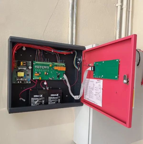 SISTEMA DE DETECCIÓN Y ALARMA -002